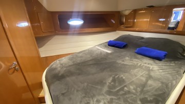 UNIESSE - 42 à vendre