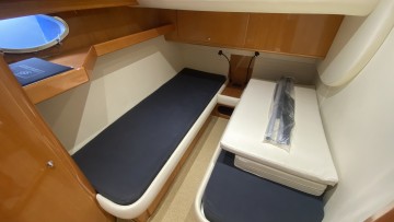 UNIESSE - 42 à vendre