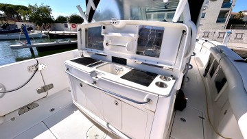 BOSTON WHALER - 370 OUTRAGE à vendre