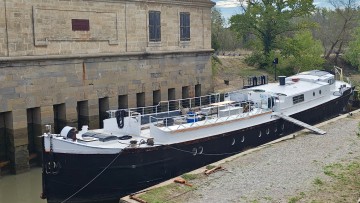 Chantier ALKMAR - Peniche 28 m à vendre