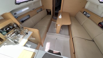 BENETEAU - first 25.7 à vendre