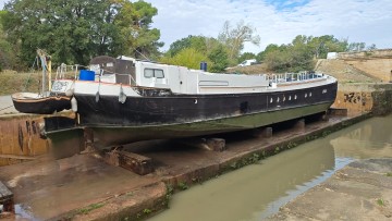 Chantier ALKMAR - Peniche 28 m à vendre