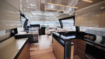FERRETTI - 550 à vendre