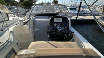 QUICKSILVER - ACTIV 805 SUN DECK à vendre