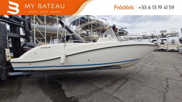 QUICKSILVER - ACTIV 675 SUNDECK à vendre