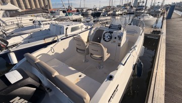 QUICKSILVER - 675 ACTIV OPEN à vendre