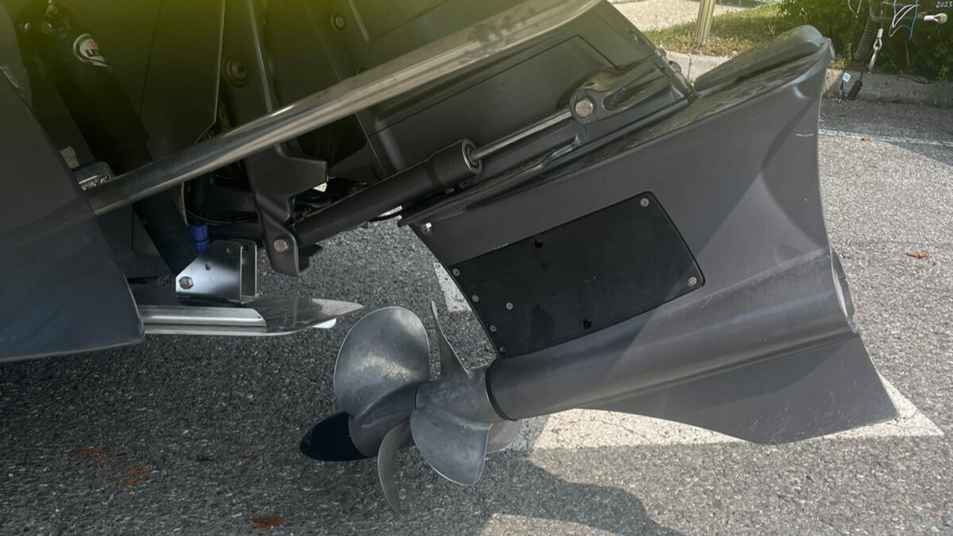 FOUR WINNS - TS 222 à vendre