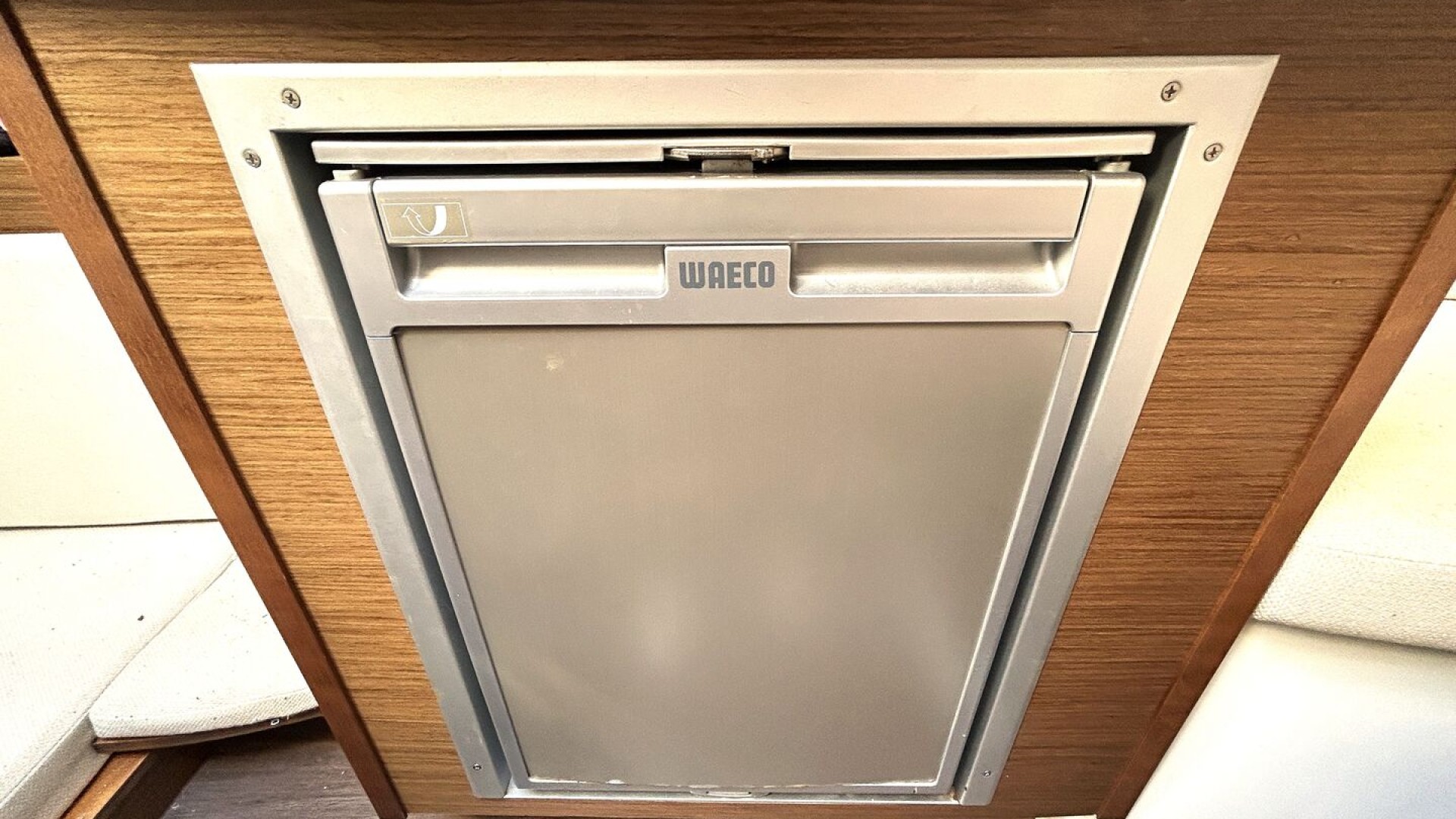 JEANNEAU - CAP CAMARAT 8,5WA à vendre