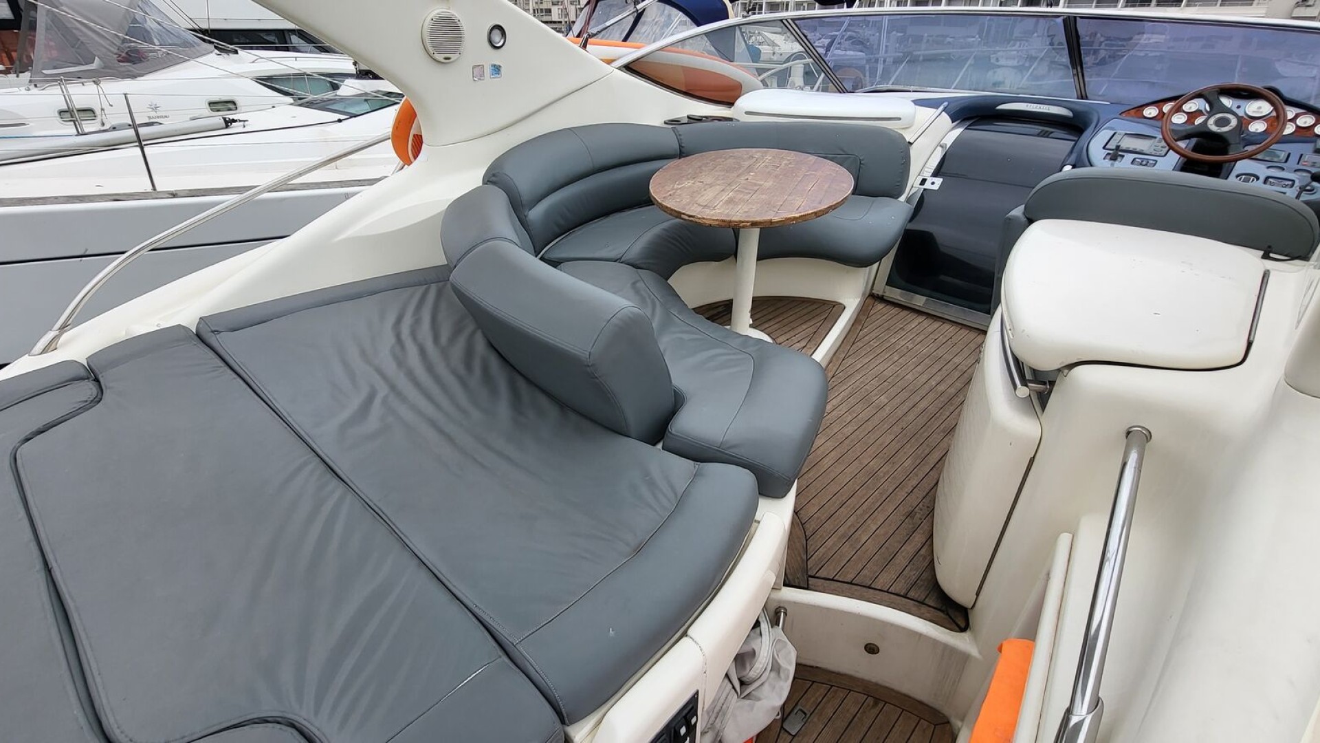 ATLANTIS - 42 à vendre