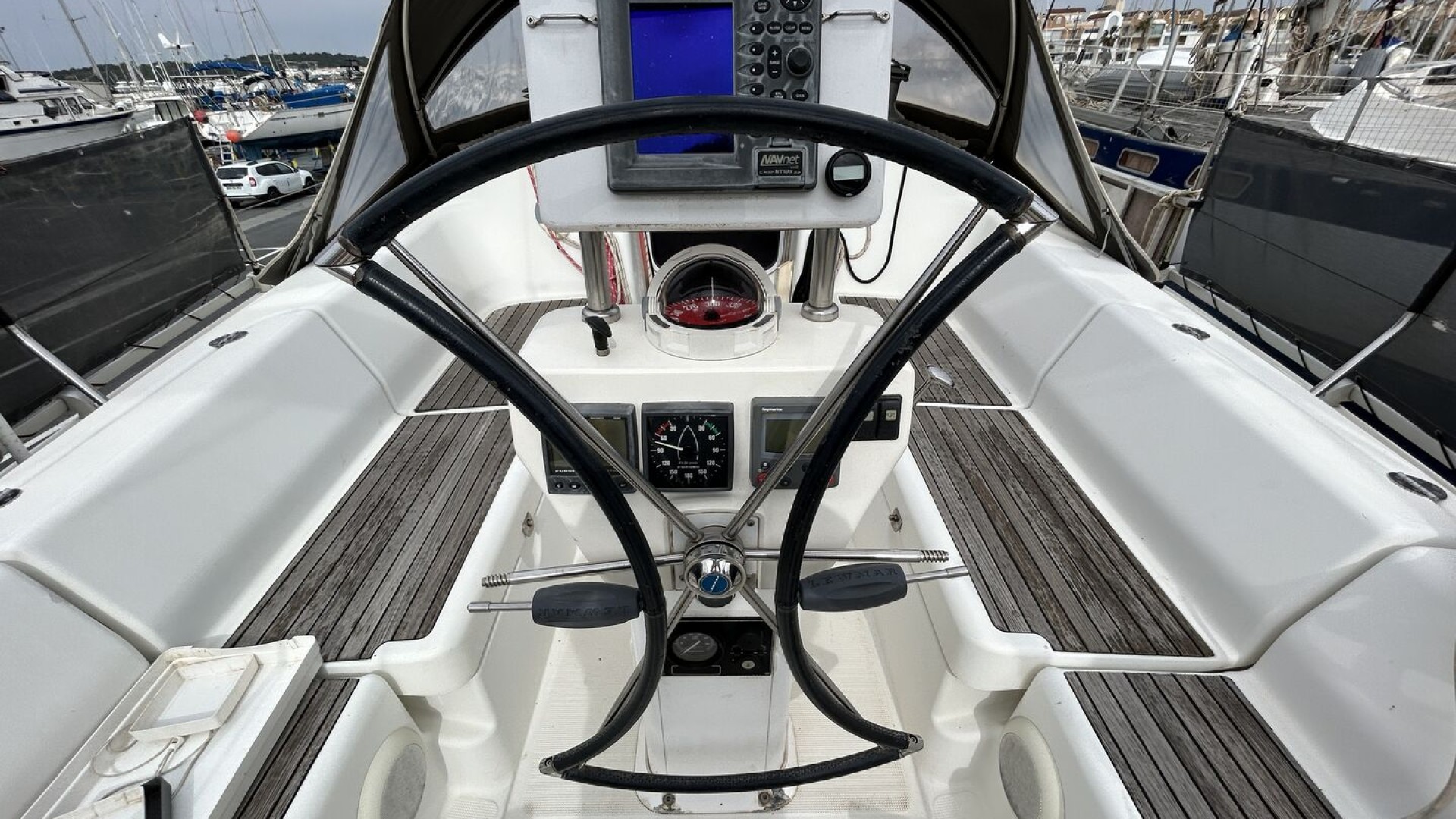 PONCIN - HARMONY 42 à vendre