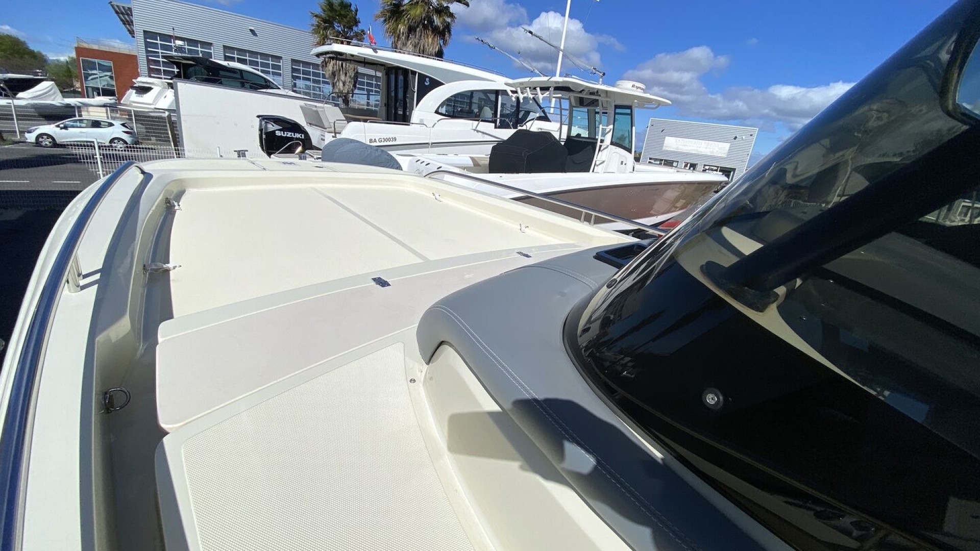 INVICTUS - 270 CX à vendre