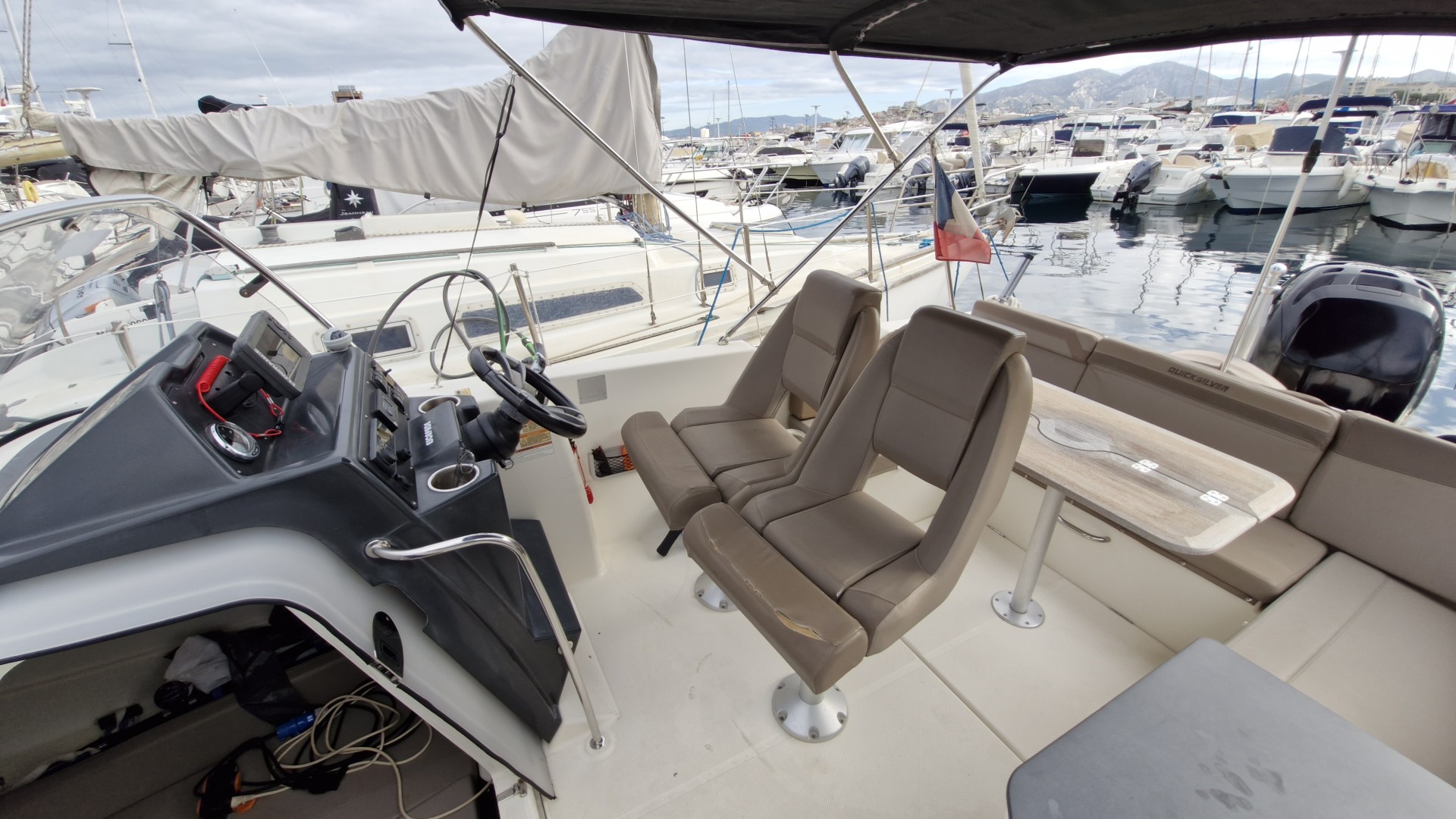 QUICKSILVER - 755 Sundeck à vendre