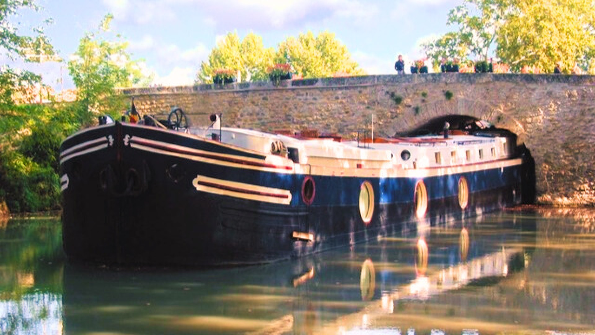 Chantier MICHAUT - Peniche 29.37m à vendre