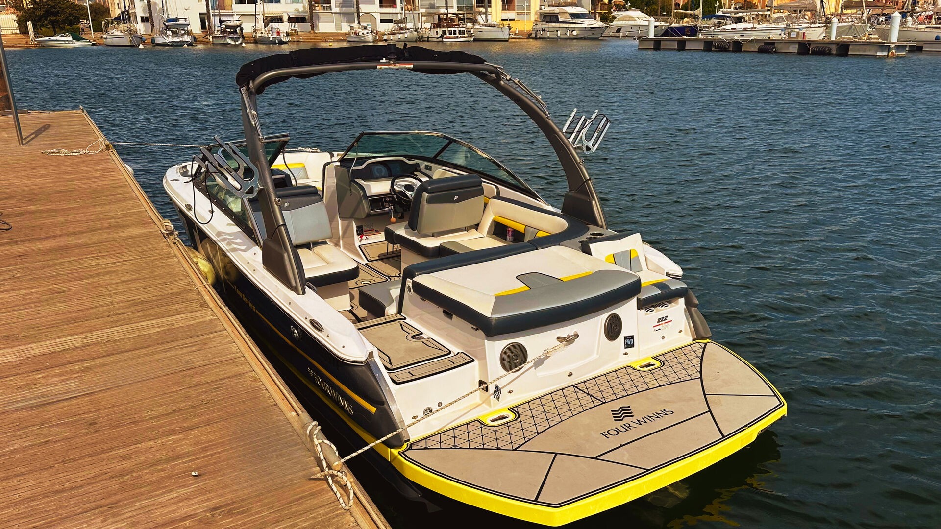 FOUR WINNS - TS 222 à vendre