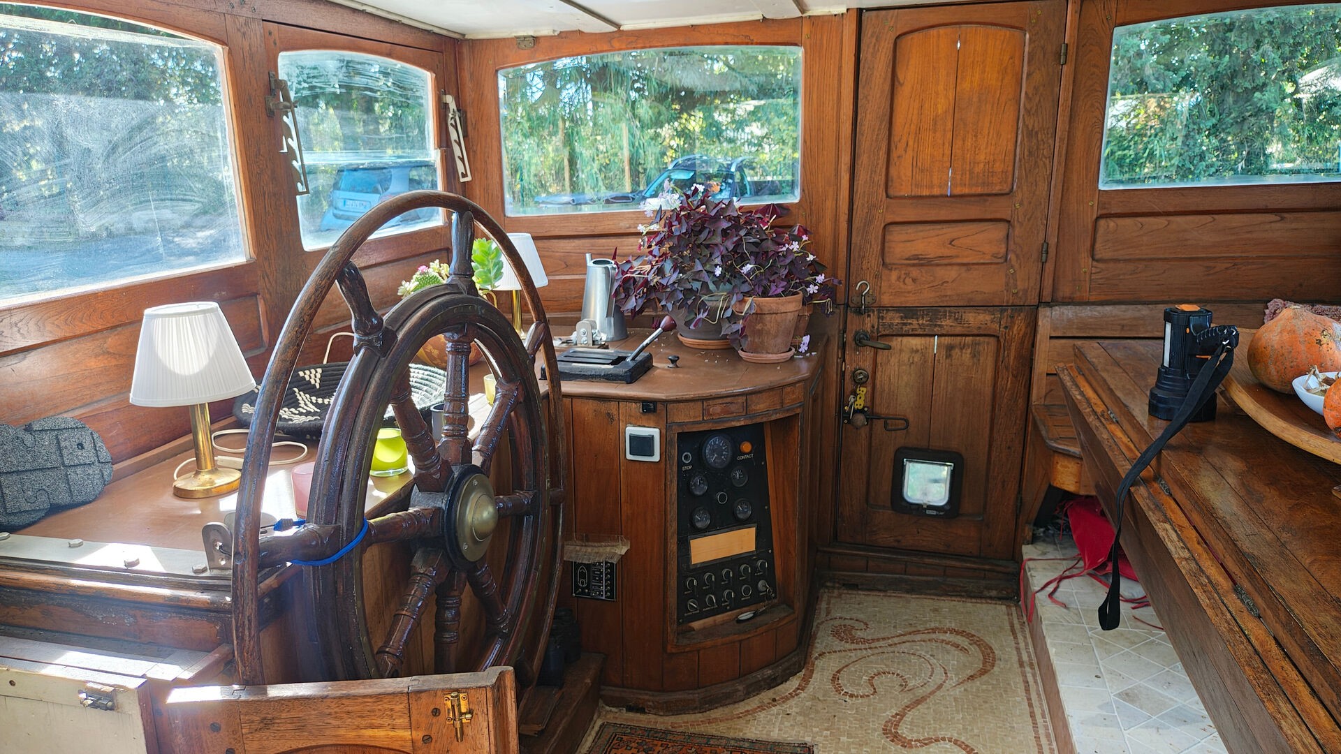 Chantier MICHAUT - Peniche 29.37m à vendre