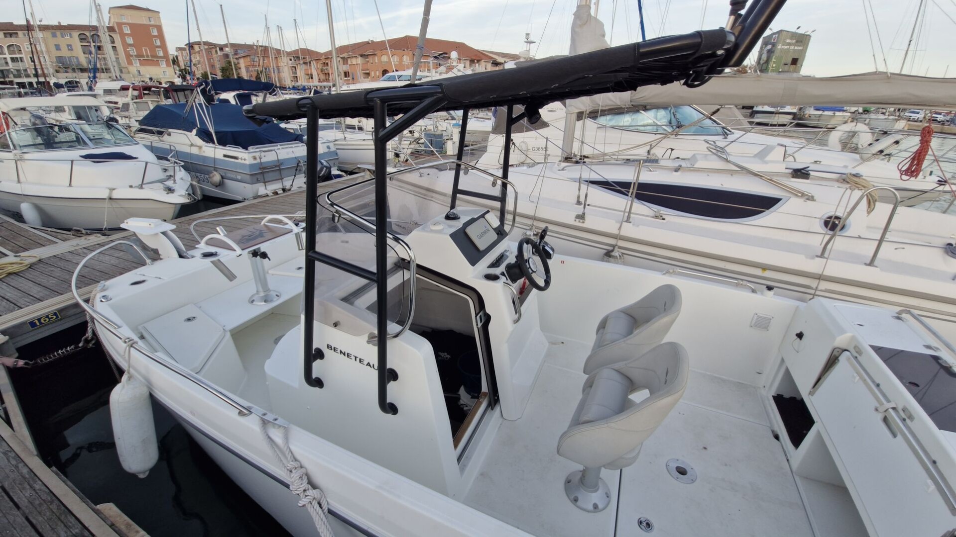 BENETEAU - FLYER 7 SUNDECK à vendre