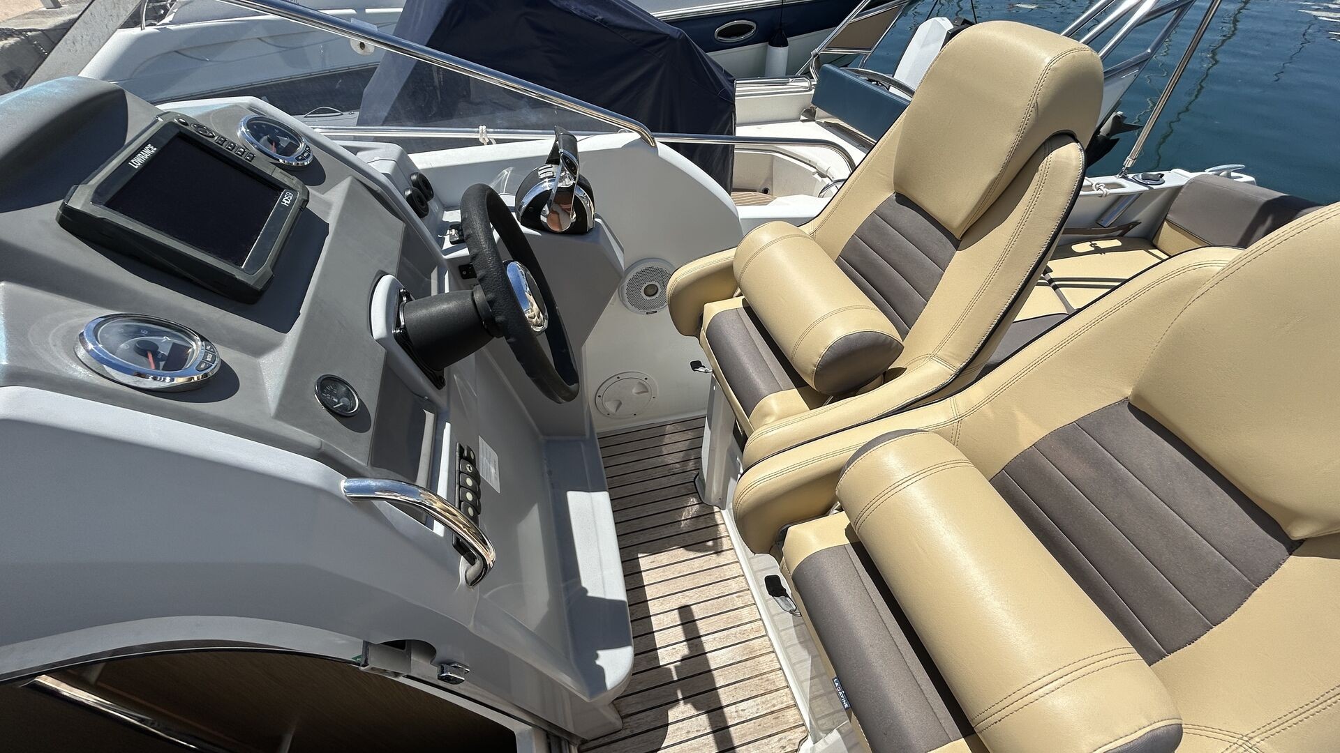 JEANNEAU - CAP CAMARAT 8.5 WA à vendre