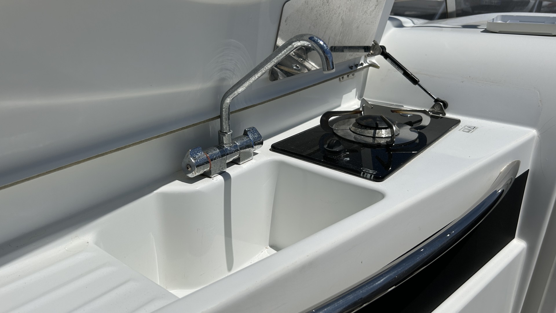 JEANNEAU - CAP CAMARAT 8.5 WA à vendre