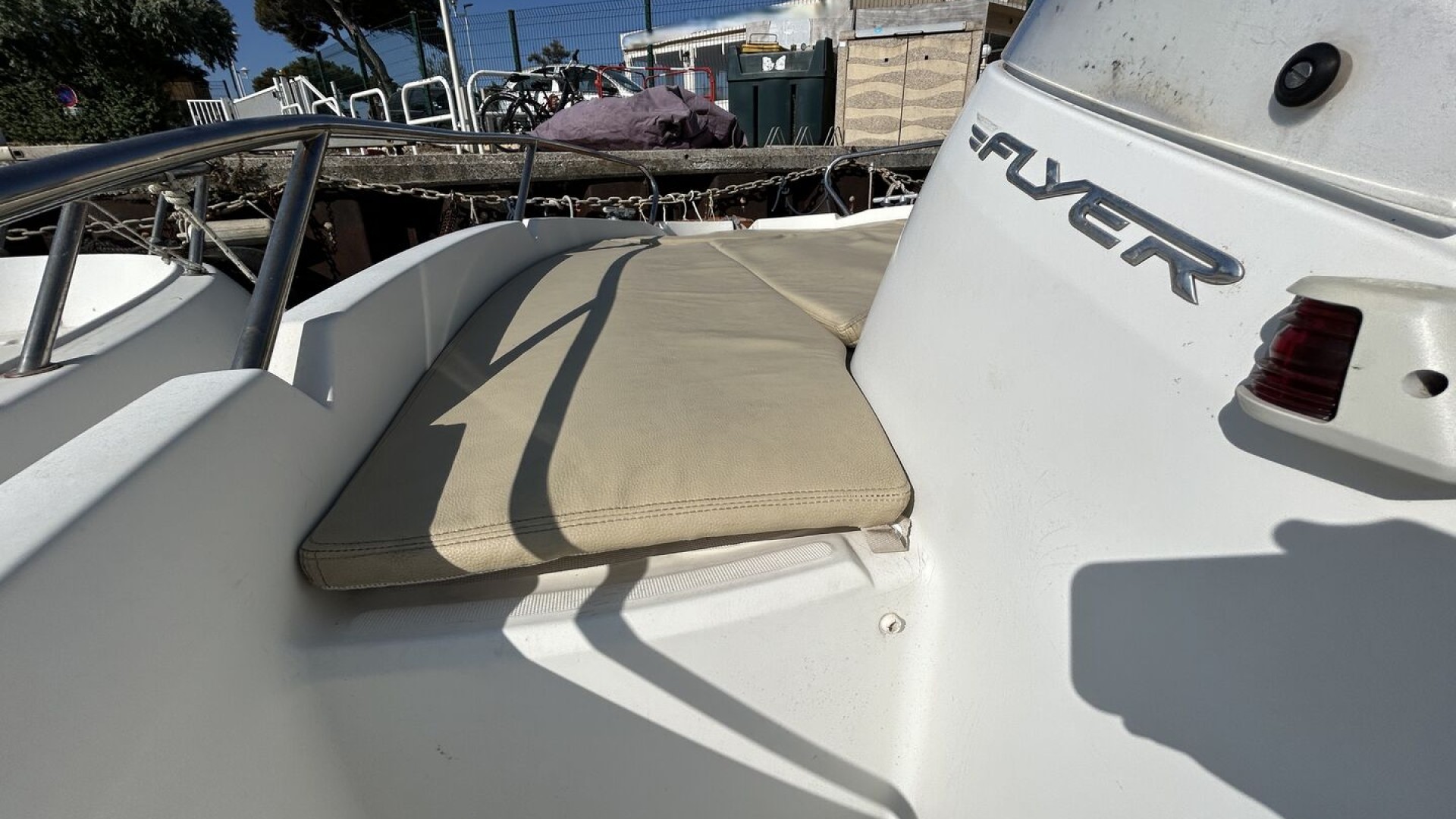 BENETEAU - FLYER 550 à vendre