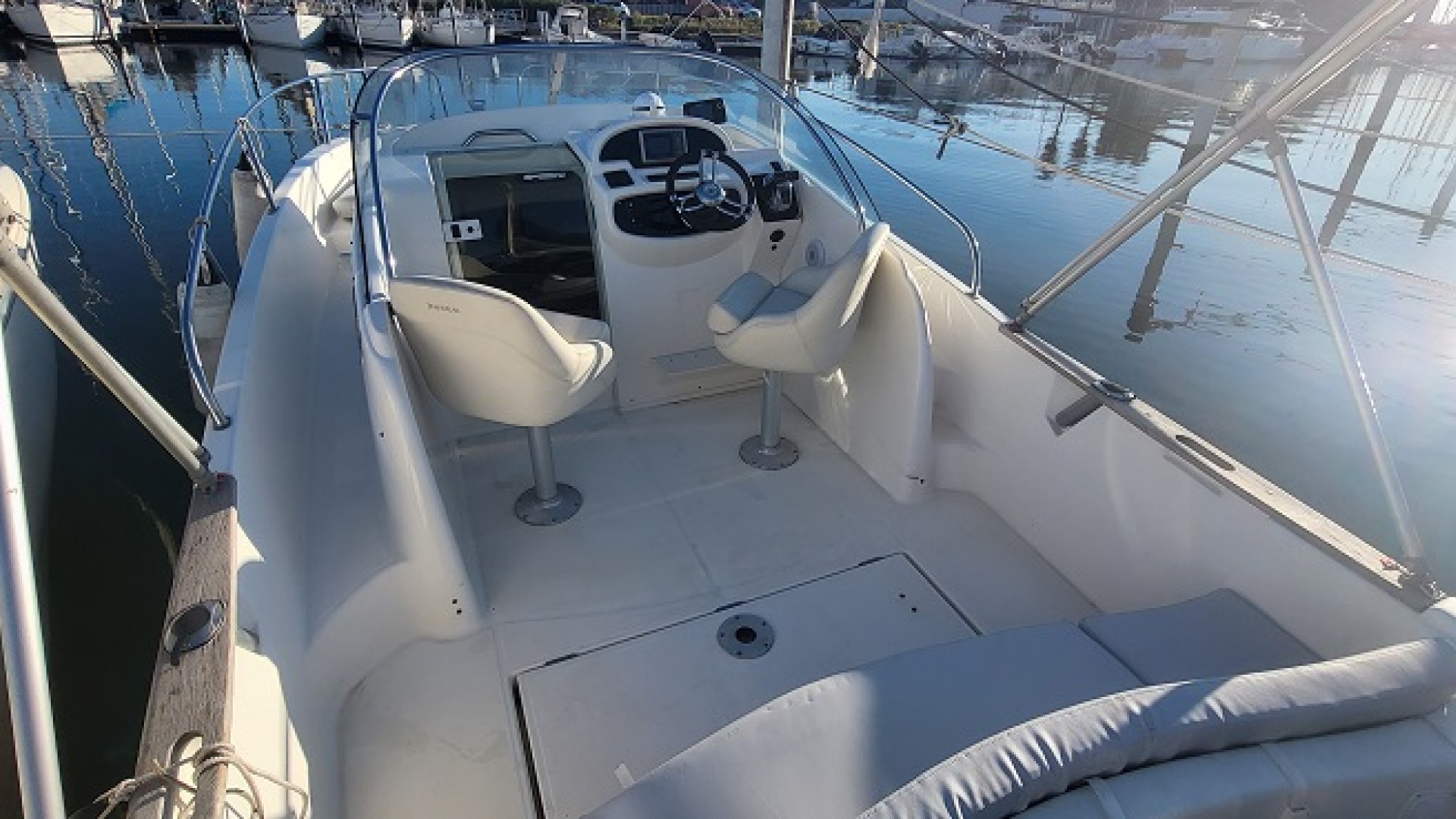 JEANNEAU - CAP CAMARAT 755 WA à vendre