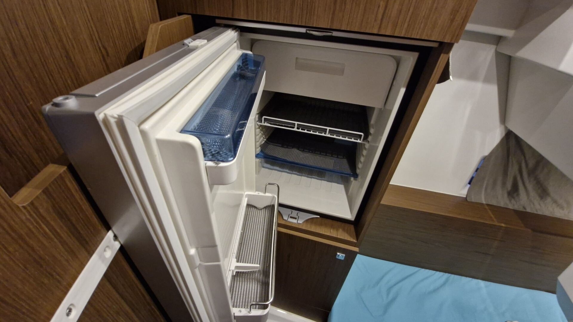 JEANNEAU - MERRY FISHER 10.95 à vendre