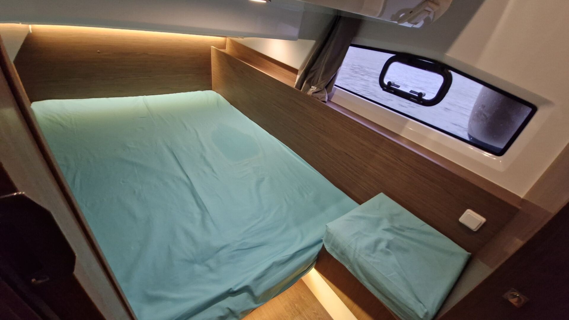 JEANNEAU - MERRY FISHER 10.95 à vendre