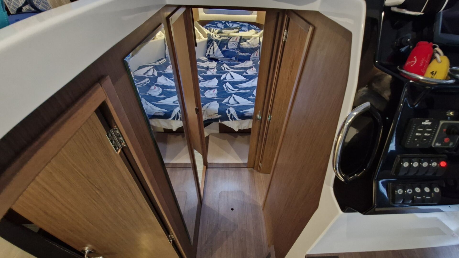 JEANNEAU - MERRY FISHER 10.95 à vendre