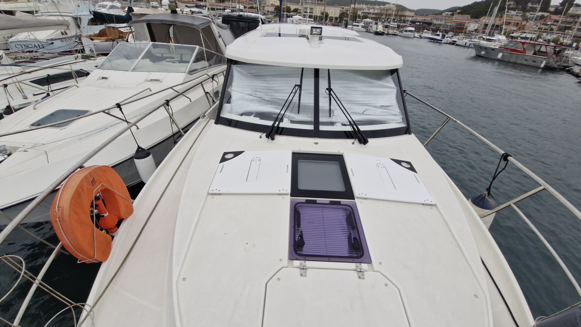 JEANNEAU - MERRY FISHER 10.95 à vendre