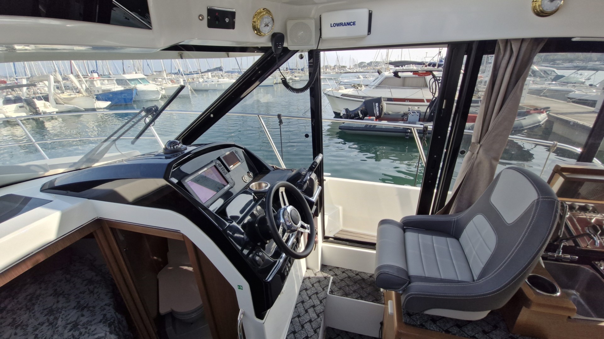 JEANNEAU - MERRY FISHER 895 à vendre