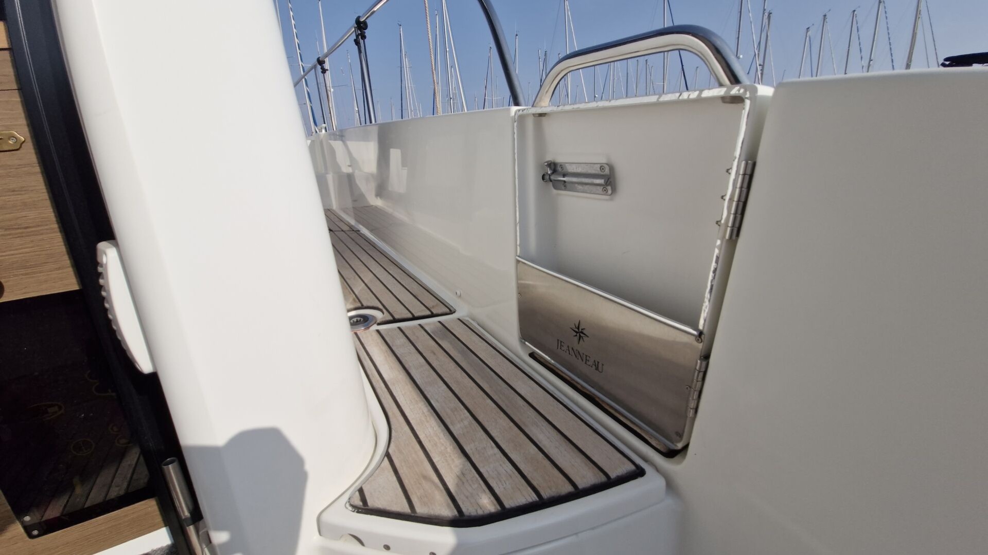 JEANNEAU - MERRY FISHER 895 à vendre