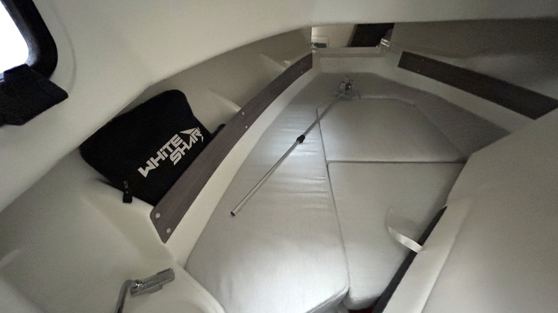 WHITE SHARK - 240 SC à vendre